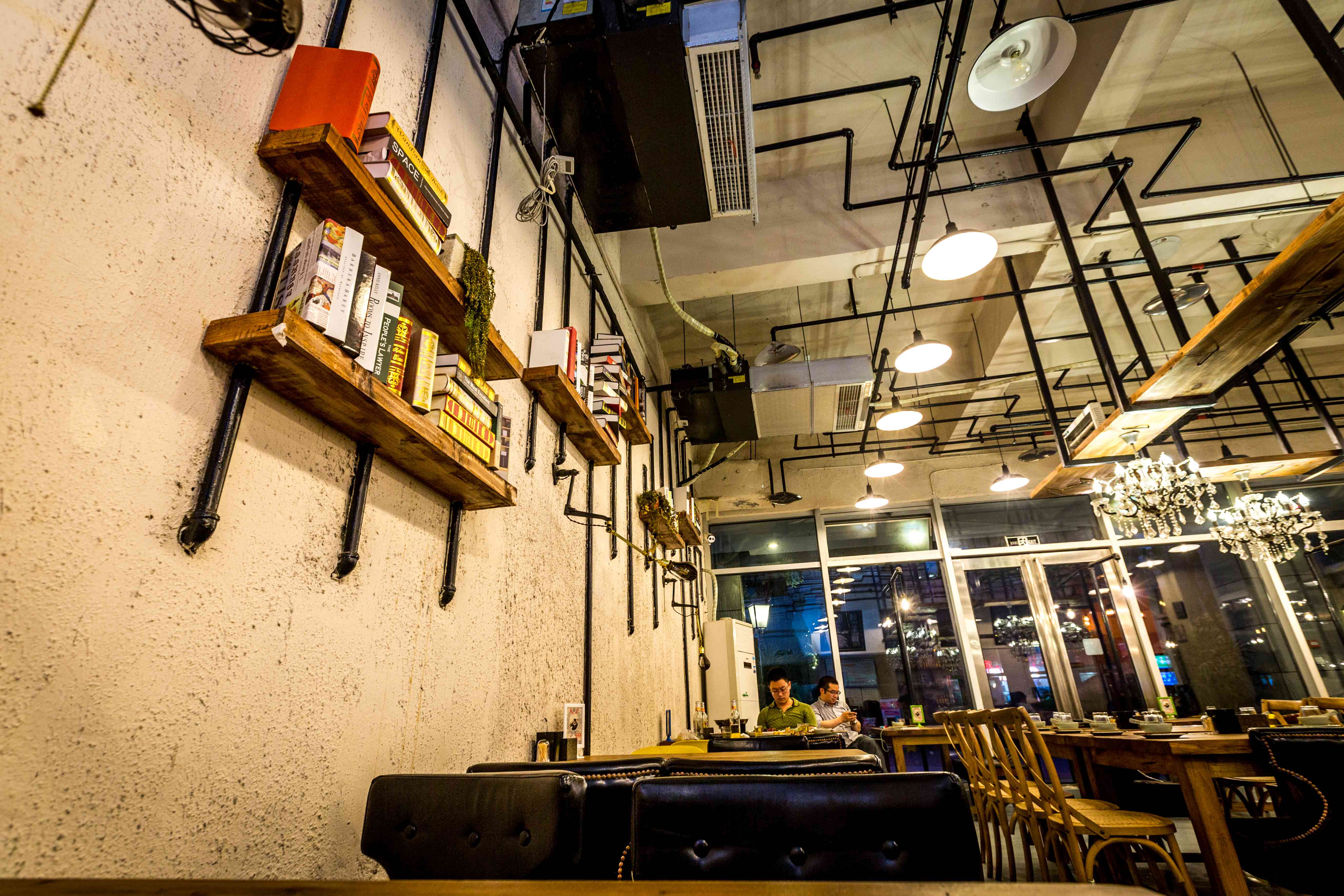 多项目同时施工管理案例(工程项目分包管理案例分析)